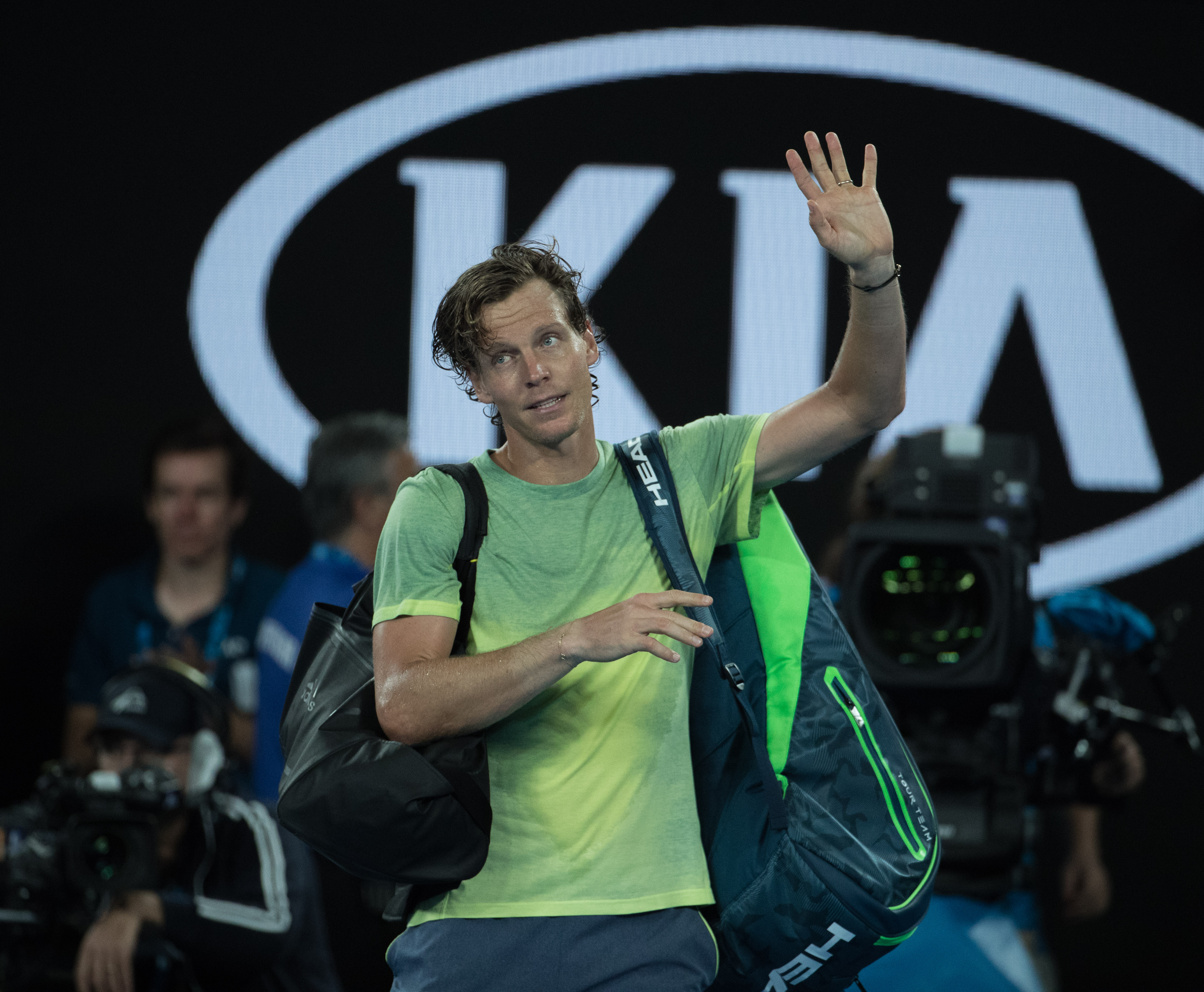 澳大利亚网球队险胜欧洲网球队,费德勒惊艳世界 澳大利亚网球队险胜欧洲网球队,费德勒惊艳世界