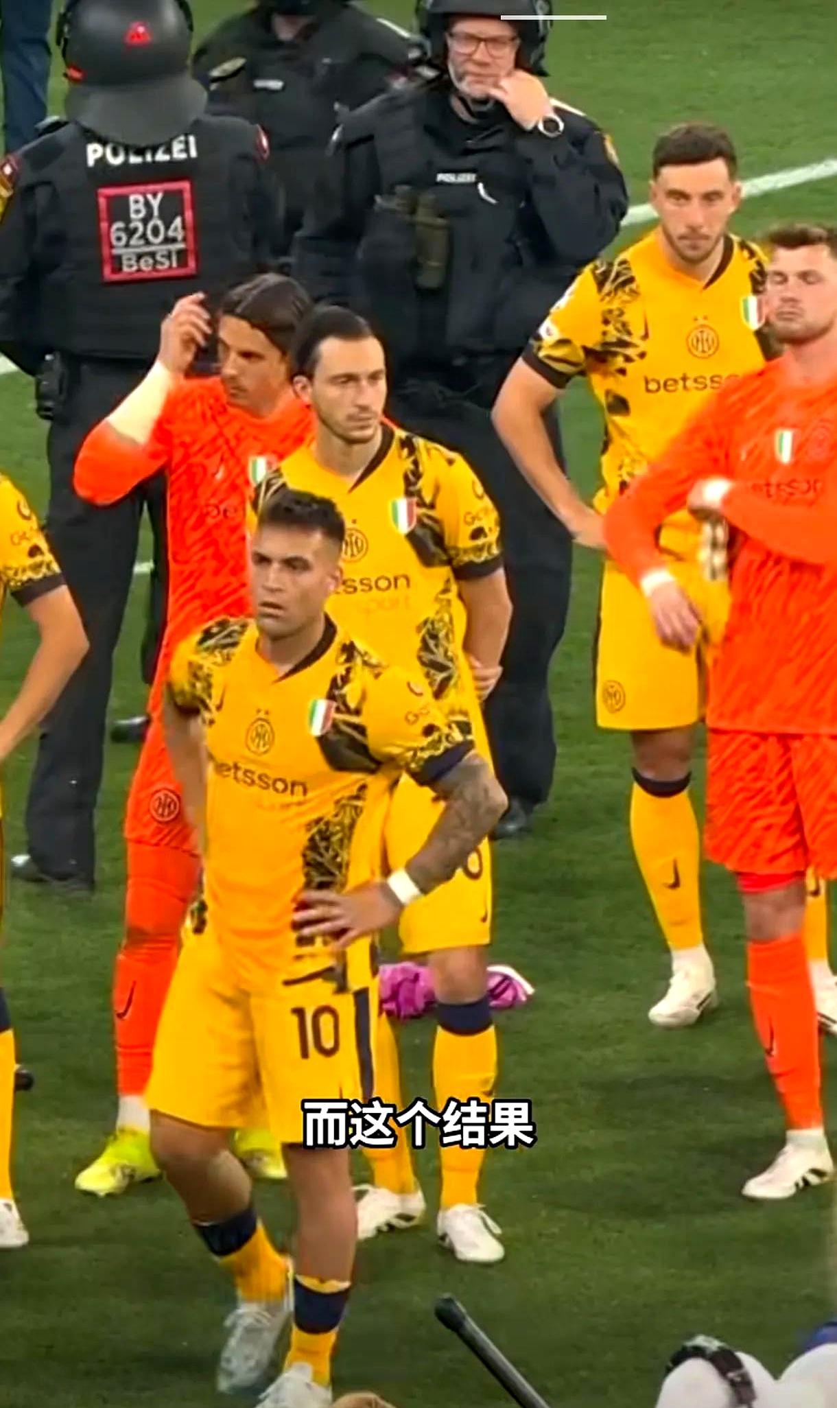 巴萨鏖战意大利，埃尔林高光表现