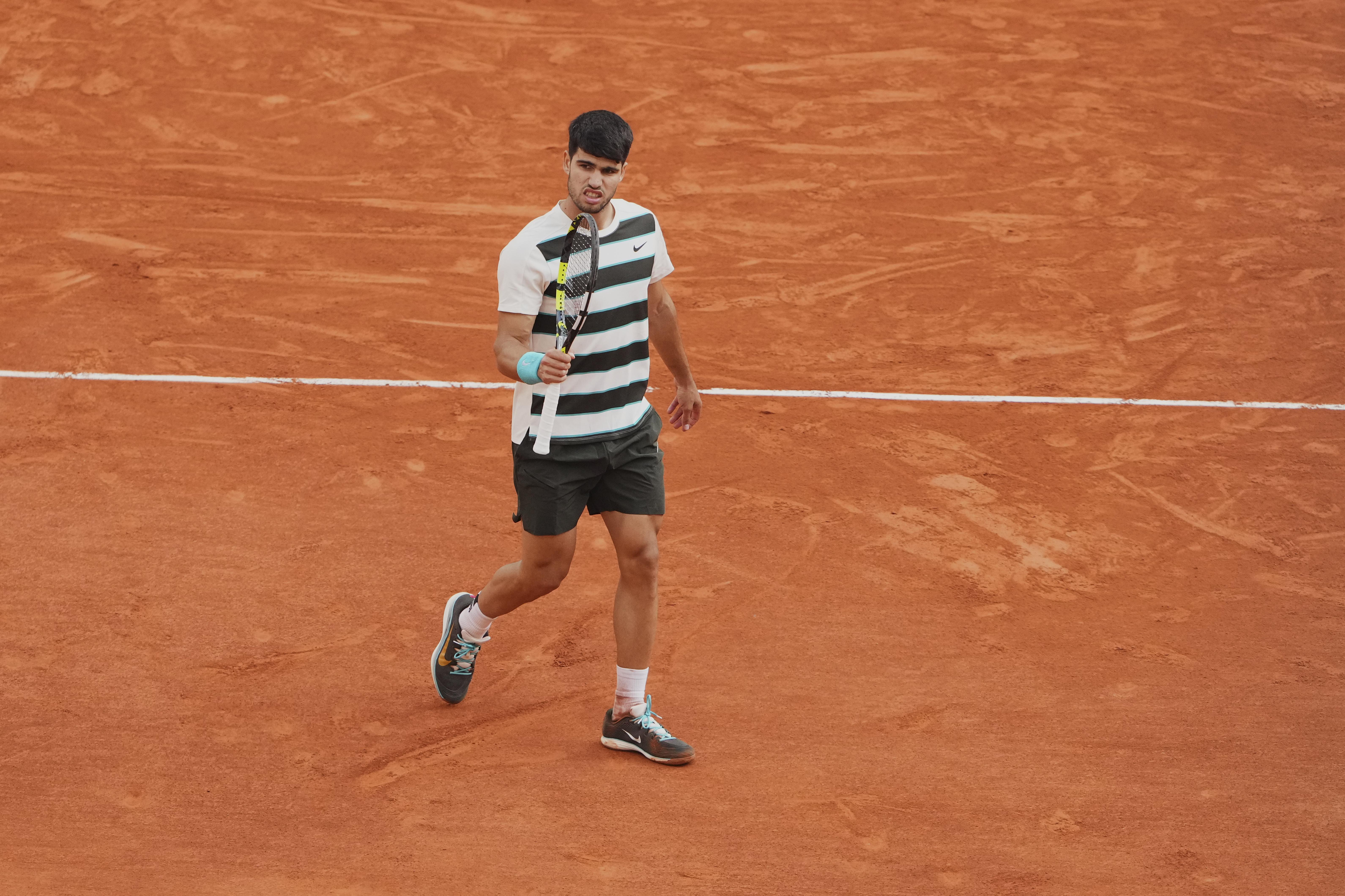 英国网球队强势澳大利亚网球队,阿尔卡拉斯送出助攻 英国网球队强势澳大利亚网球队,阿尔卡拉斯送出助攻