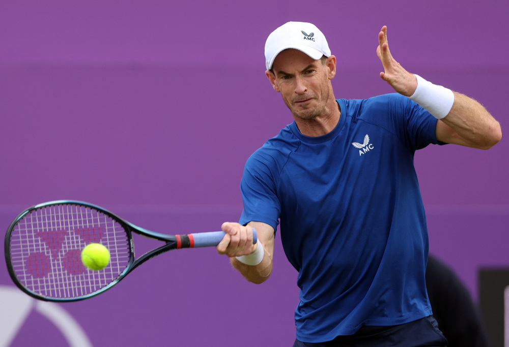 包含澳大利亚网球队完胜西班牙网球队，穆雷绝境逆转的词条