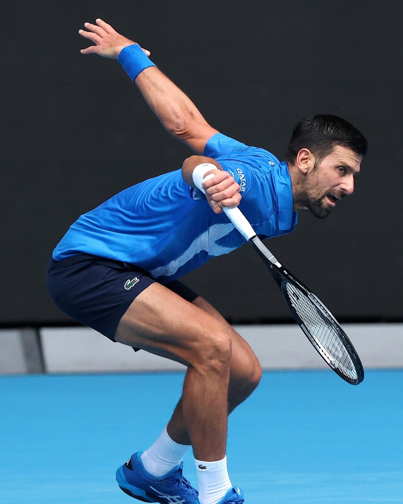 法国网球队爆冷日本网球队，德约科维奇绝境逆转