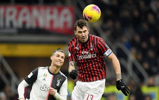 乌拉圭横扫巴黎，皮克扛起全队的简单介绍