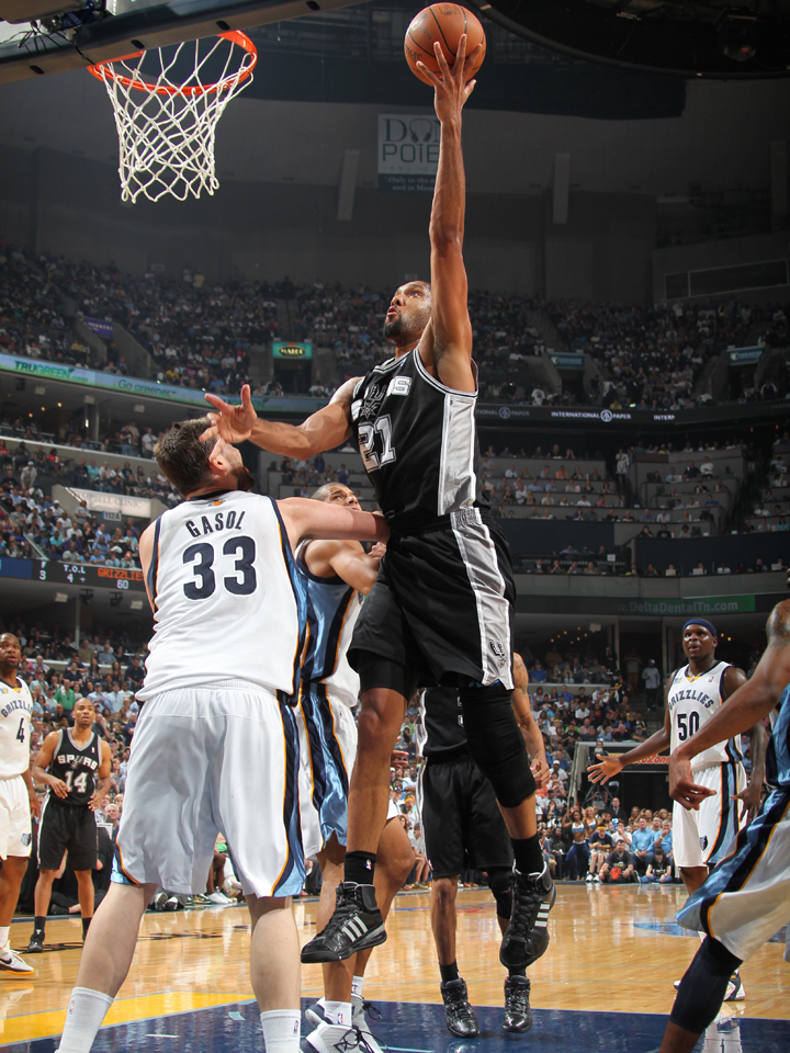 马刺力克国王，胡金秋点燃赛场