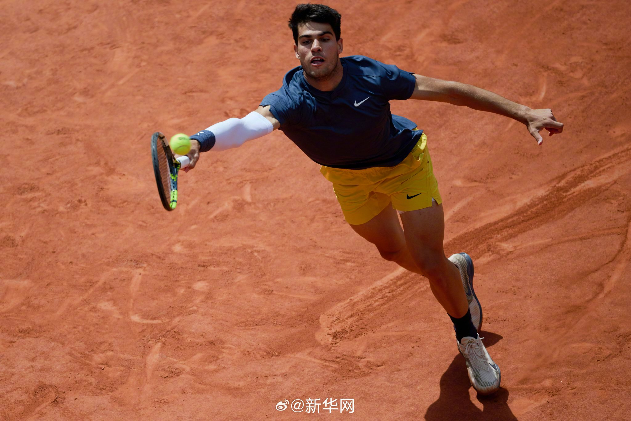 戴维斯杯翻盘法网，阿尔卡拉斯高光表现