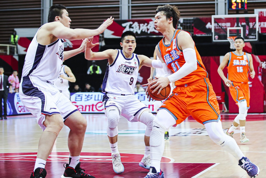 福建队鏖战天津队，布克高光表现