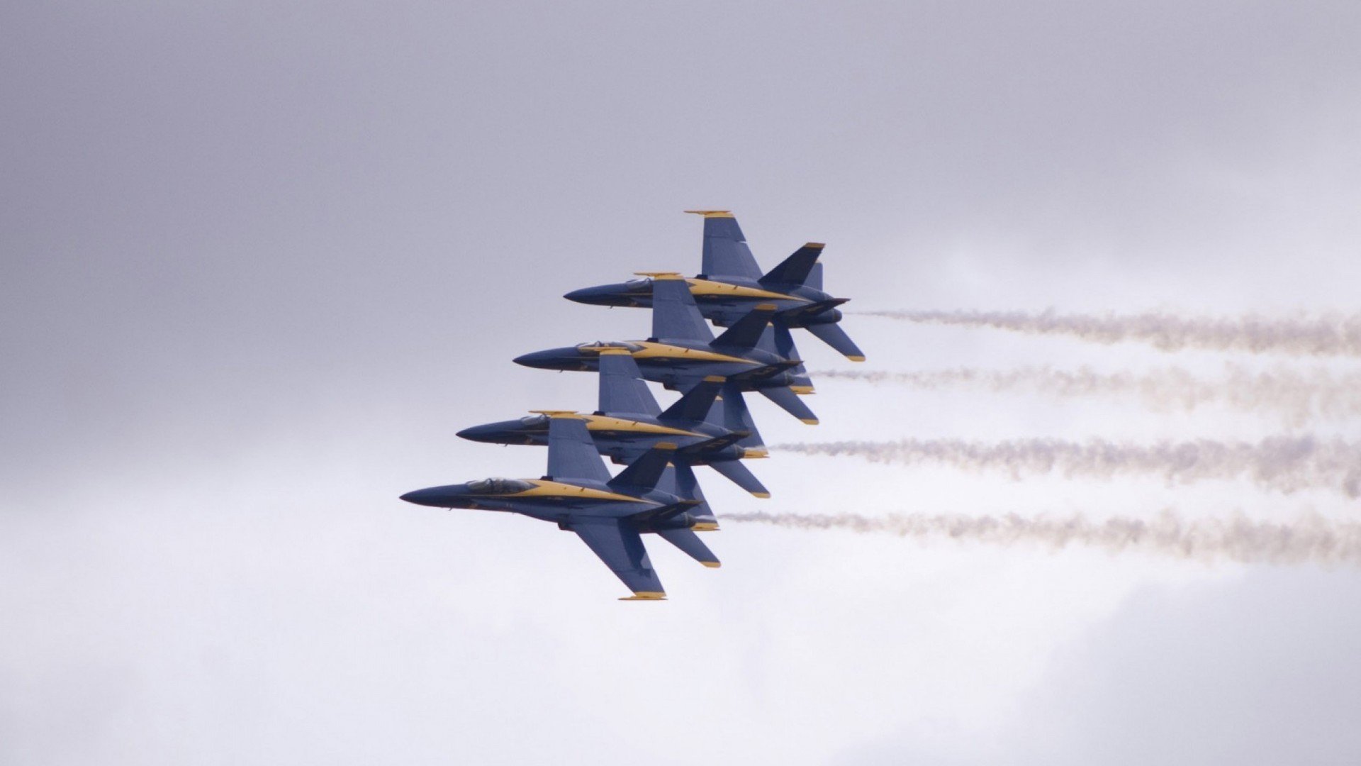 沉寂127小时后的火山喷发，39岁詹姆斯对阵雄鹿的唯一性完美答卷