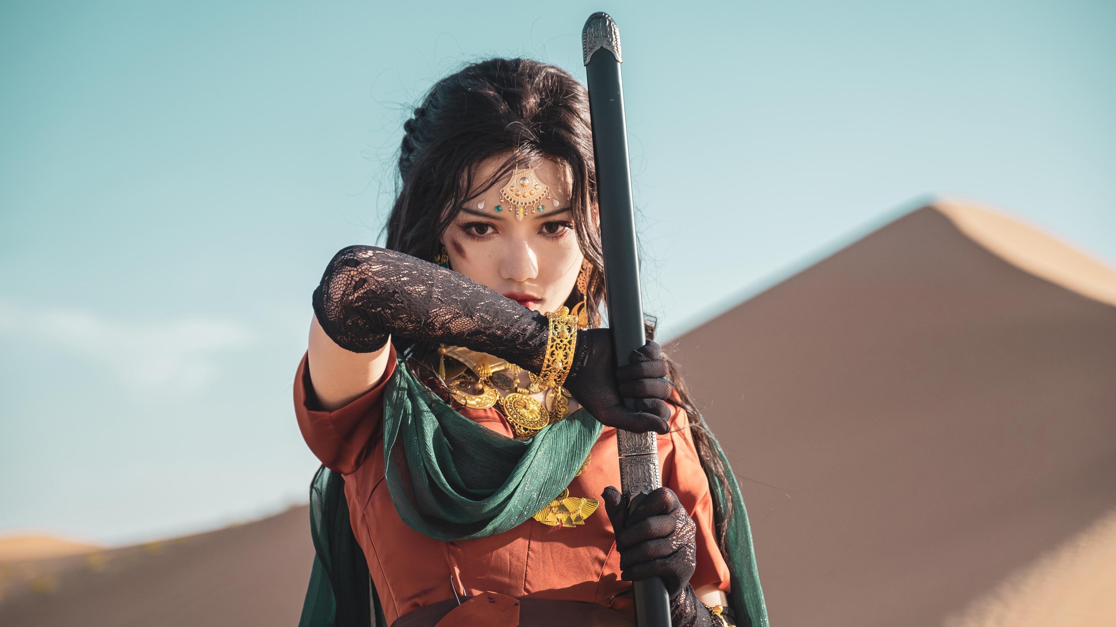 铁血统治与孤胆英雄，两种掌控力的体育哲学对话