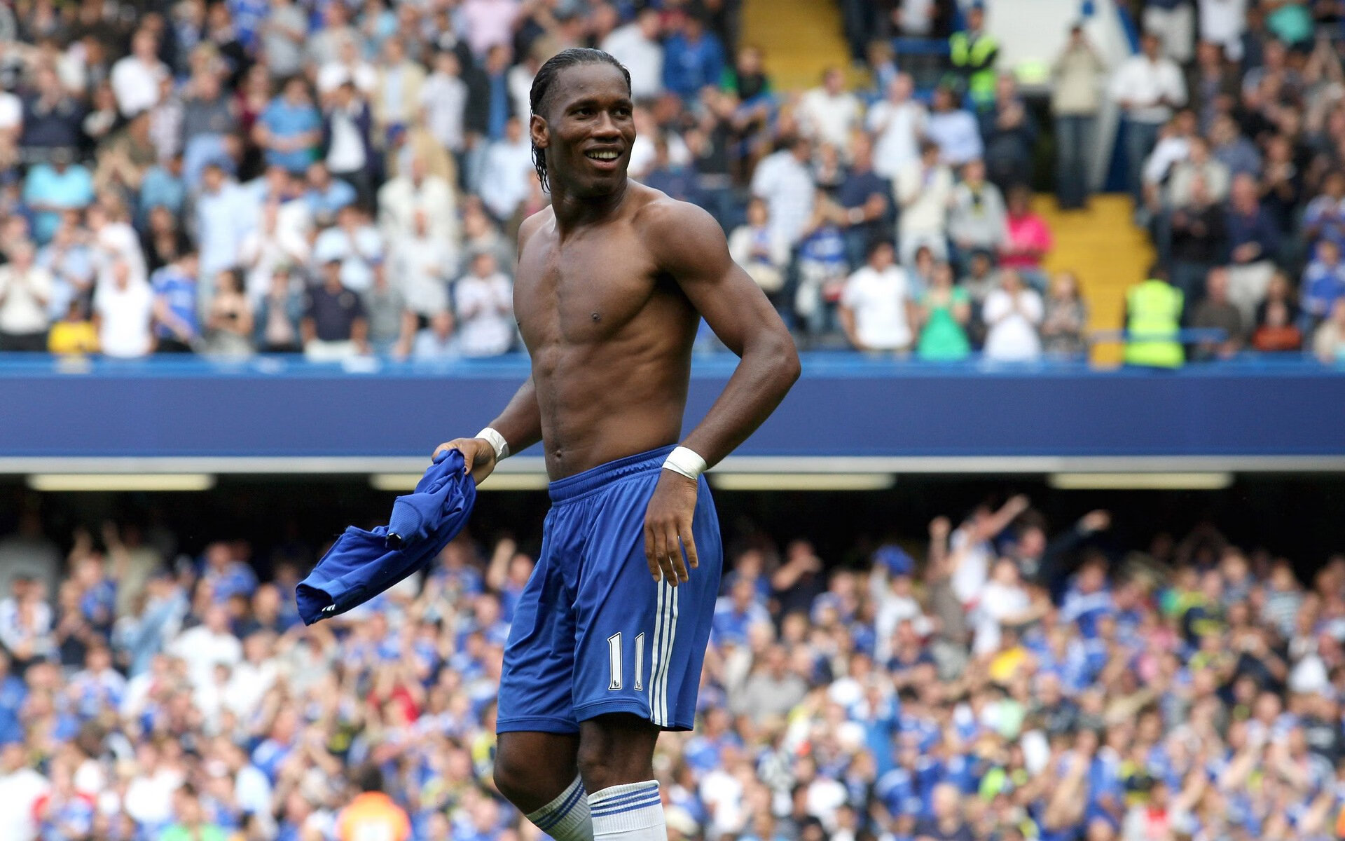 欧冠决赛焦点战,佛罗伦萨末节风暴,带走几内亚的荣耀之梦